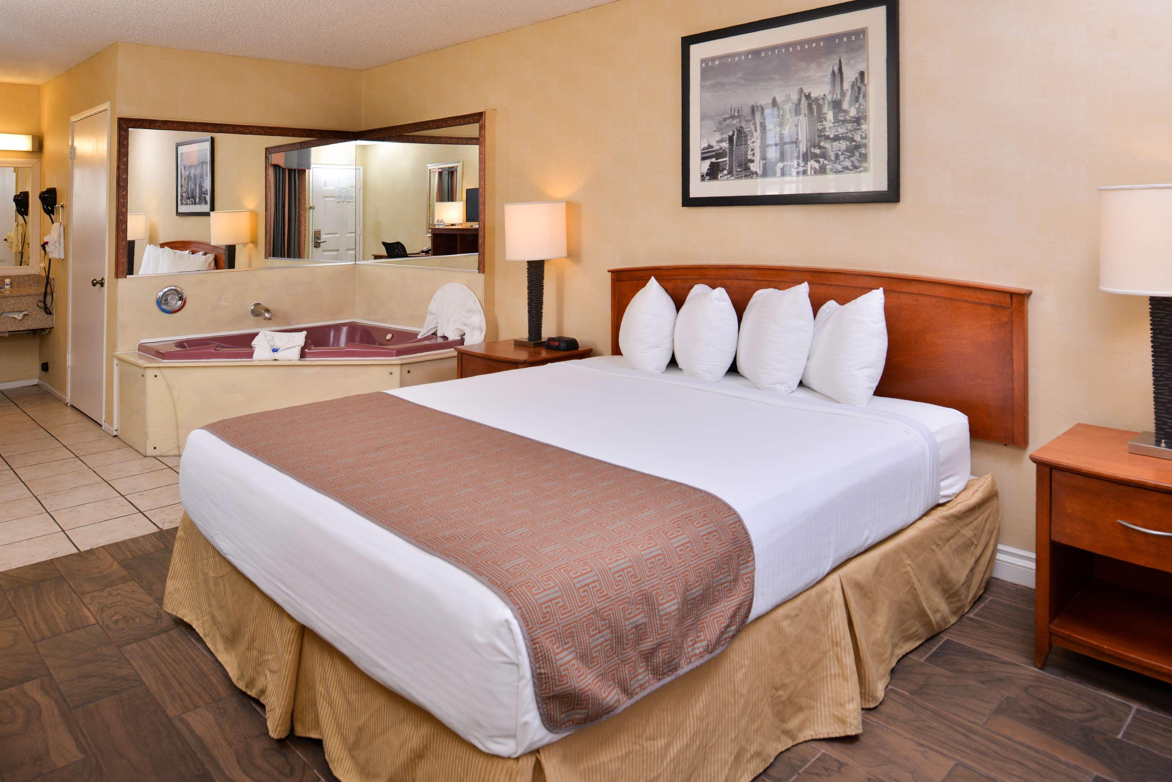 Best Western Palm Garden Inn Westminster Bagian luar foto