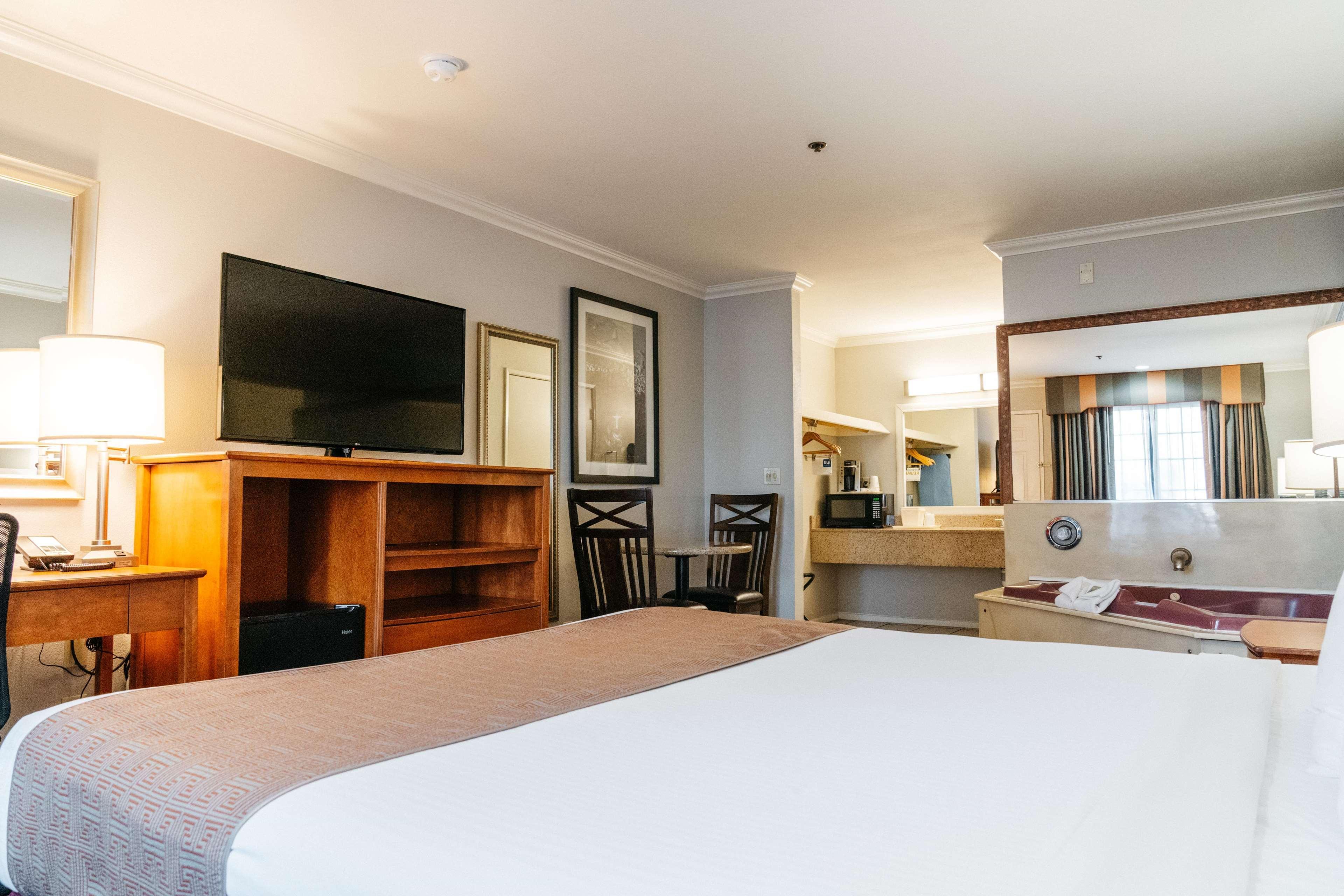 Best Western Palm Garden Inn Westminster Bagian luar foto